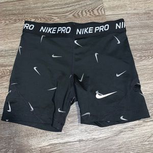 Nike shorts, youth large (fits like an ladies xs/s)